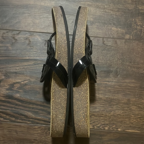 Tory Burch Miller Cloud in black patent 7.5 - Picture 3 of 6